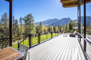 Deck with VIEWS VIEWS VIEWS!