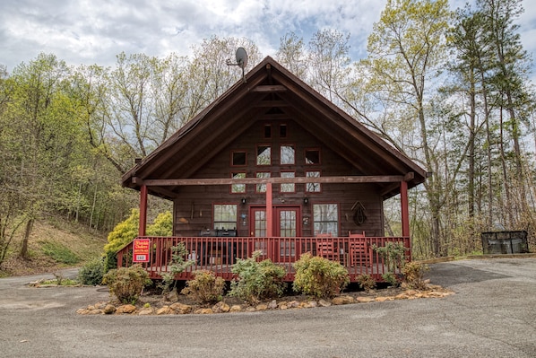 Pigeon Forge Cabin - Sweet Mountain Aire