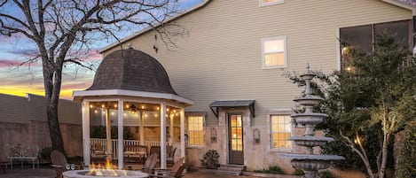 Shared Outdoor Patio Area