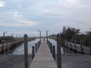 Marina with two launching ramps