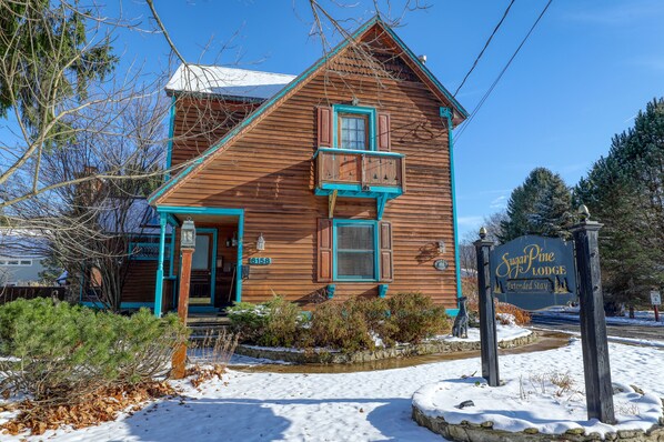 Welcome to the Sugar Pine Lodge!