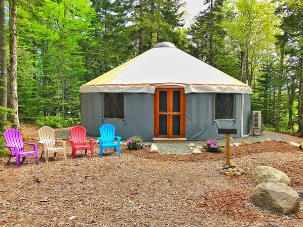 Norumbega Mtn Yurt - this spacious 700 sq ft yurt comfortably sleeps up to 6 ppl