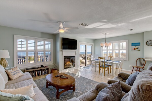 Spacious Great Room With Beautiful Ocean Views
