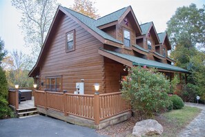 Hillbilly Hotel