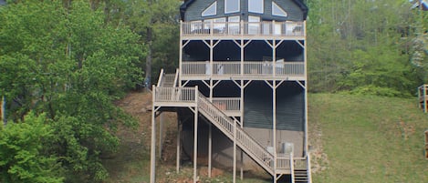 Built on the Norris Lake shoreline