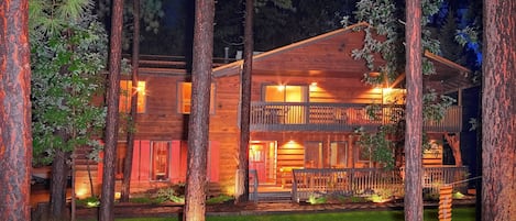 NORTHERN ARIZONA CABIN RENTALS hosted by The Kobey Family!