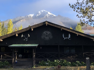 Wood River Lodge - Moose Cabin - FLY IN ONLY!