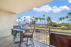 Kihei Alii Kai A101 lanai with ocean view2