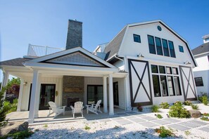 The loft and attached cottage