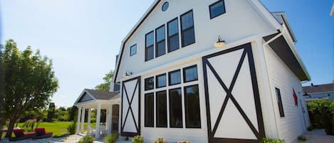 The loft and attached cottage