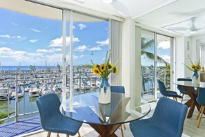 Enjoy Marina Views and Friday Night Fireworks!