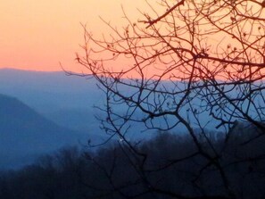 Evening sunset view from Sashas cabin deck. How romantic!