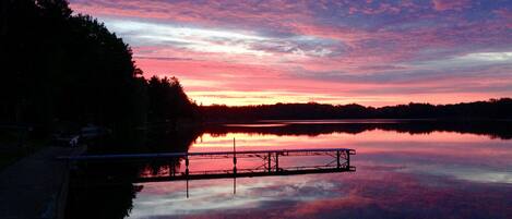 Beautiful Sunrise on Lake Jehnsen