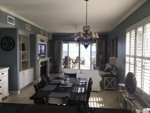 Ocean-view cooking and dining too