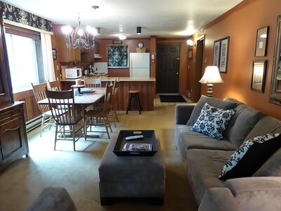 2BR/2BA  **Just Read Our Reviews!**  Beautiful Condo & Grt Value!