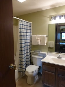 2BR/2BA  **Just Read Our Reviews!**  Beautiful Condo & Grt Value!