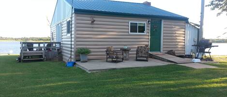 Windy Point -  Log Cabin