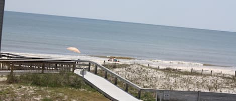 Uitzicht op strand/zee