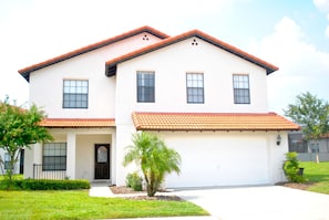 Large new home in High Grove Resort (gated). Clubhouse is only 2 houses down