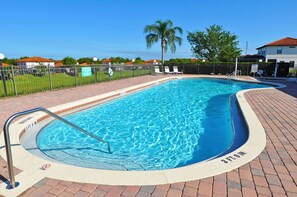 Huge resort pool (heated) at the clubhouse ( 2 doors down)