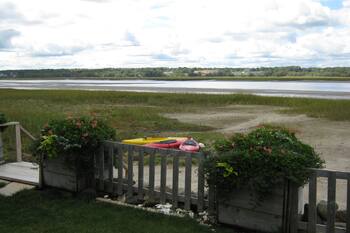 Sunset views, Private beach on Harborside . Sleeps 10. Kayaks included