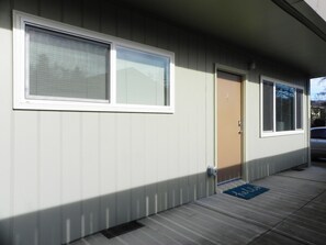 Corner Apartment - No Adjoining Unit