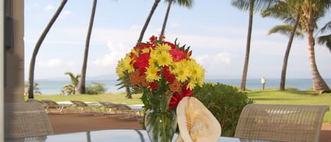 Dining on the outdoor lanai to the sounds of the Maui surf
