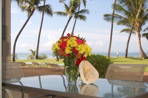 Dining on the outdoor lanai to the sounds of the Maui surf