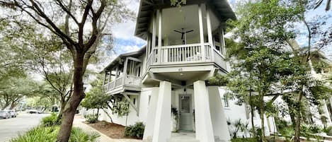 Escape to "Amen Corner" in Rosemary Beach!