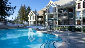 Woodrun pool in winter