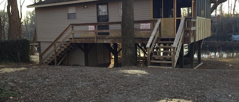 Front of Cabin-New screened in Porch!