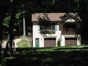 Cottage from the lake