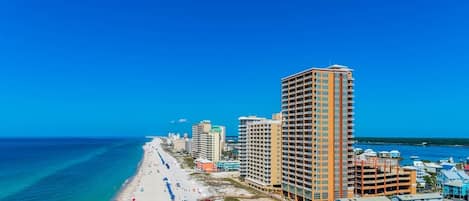 Nicest Condo in Gulf Shores. Short walking distance to many activities & events 