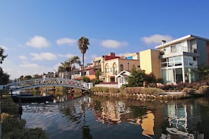 Venice Historical District, Venice Canals