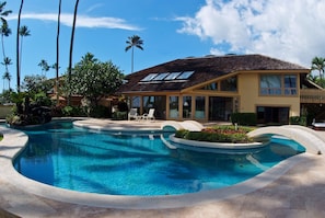 Main 5 bedroom house w/pool and ocean views