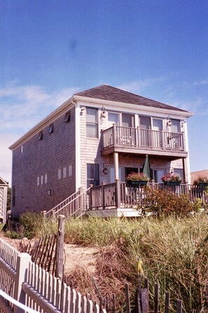 beach side view from Resort lawn