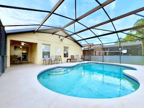 Beautiful 4 bed 3 bath villa located in Sandy Ridge