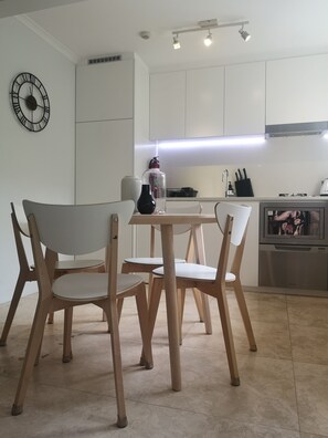 Modern dining and kitchen