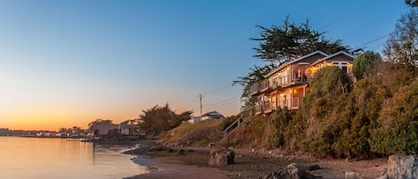 The Birdwatch is a stunning home located on the water's edge in Bodega Bay.