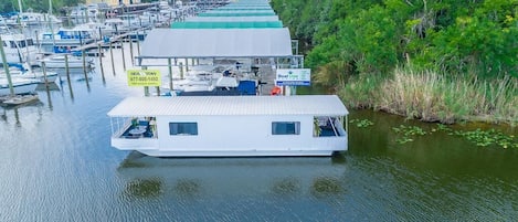 Your own personal retreat directly on the beautiful St. Johns River