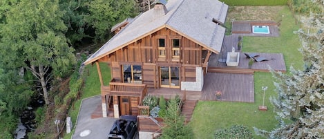 Panoramic view of the chalet