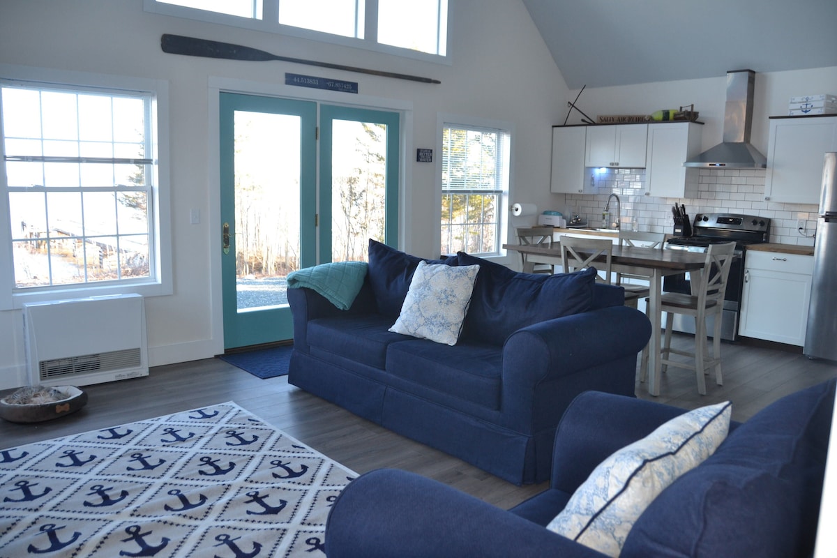 (New) Beautiful Ocean View – Cottage – Access to the Shore – 2 houses to rent