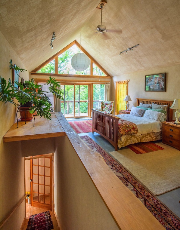 Upstairs bedroom, spacious 16x40 size room with clawfoot tub and private balcony