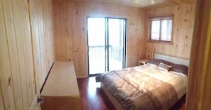 1st. floor bedroom 