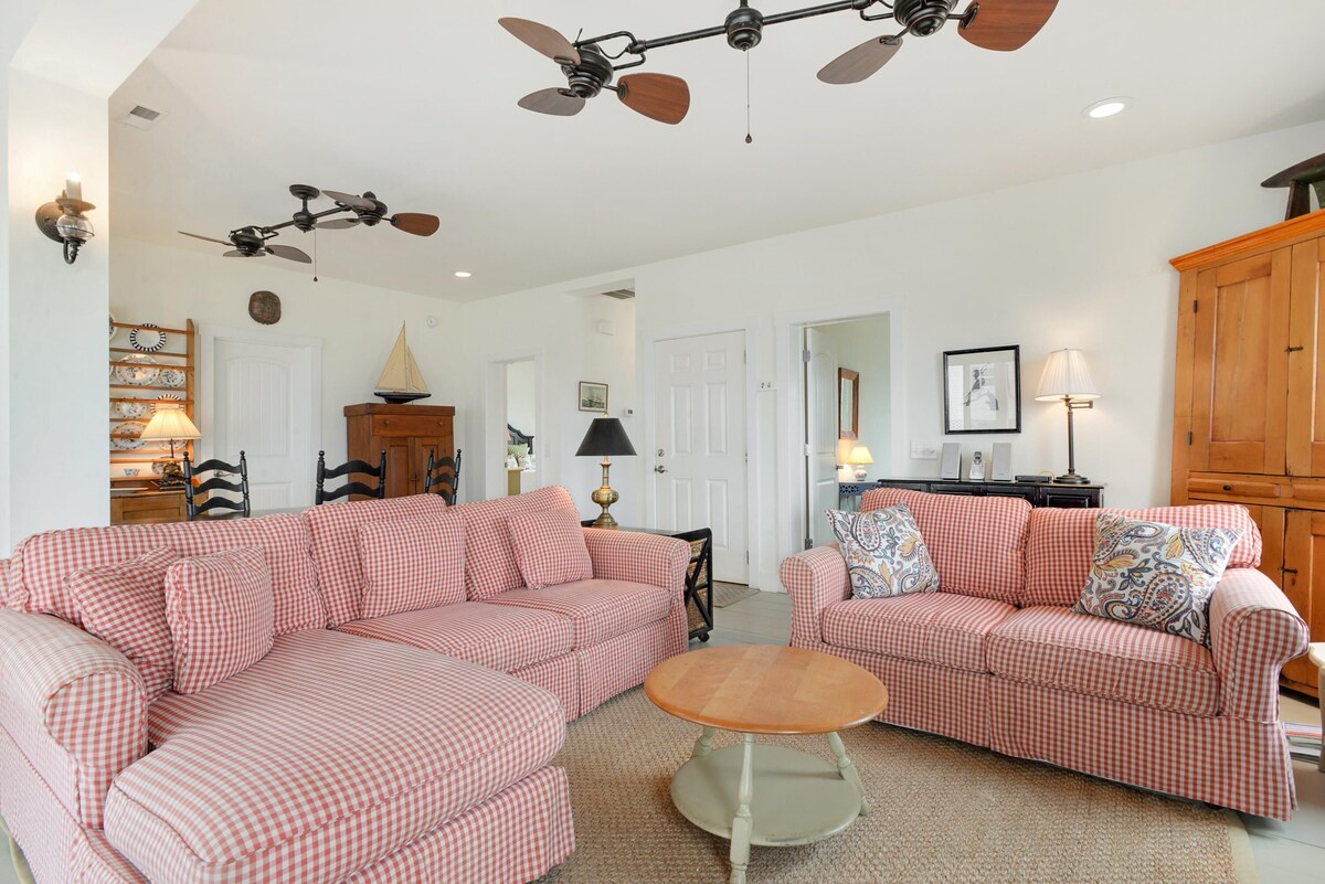 Fabulous Ocean Views and Pet Friendly!