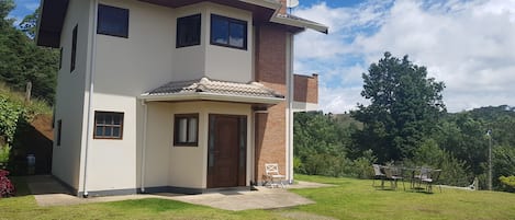 Casa da Montanha seu lugar em Campos do Jordão 🍁🏚