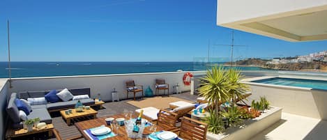 Roof-terrace  - dinning area