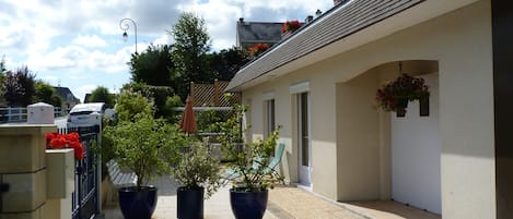 Extérieur appartement avec terrasse