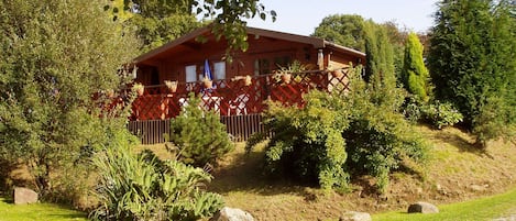 PINETREE LODGE