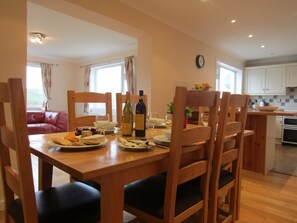 Kitchen dining area